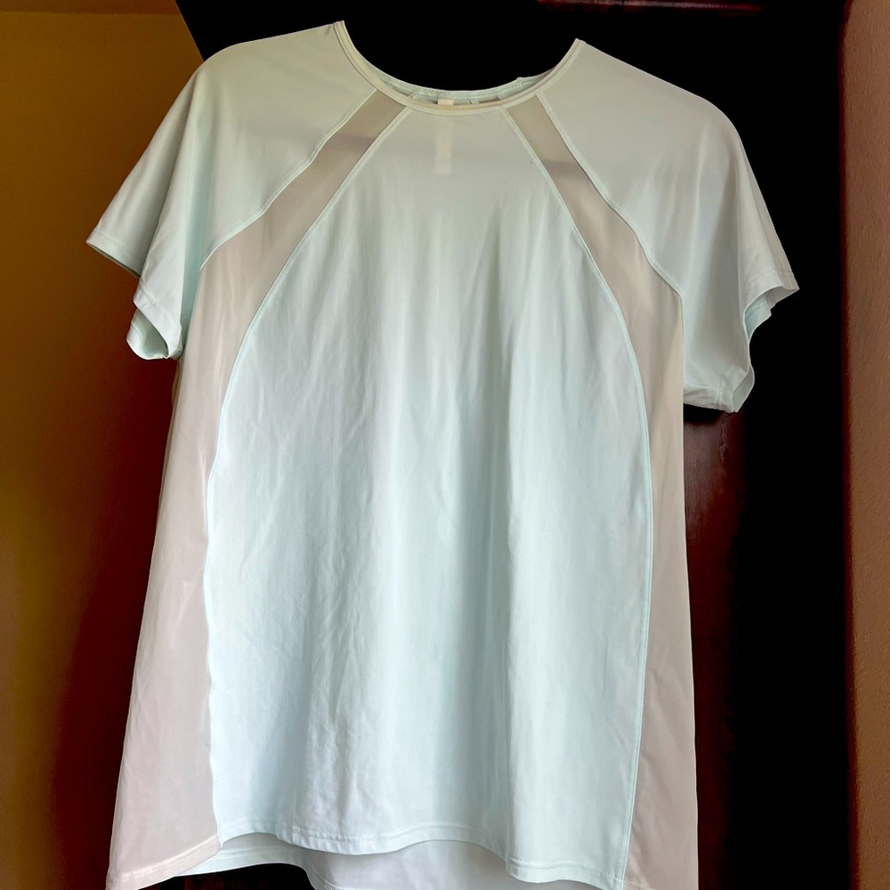 Athleta shirt
